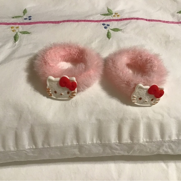 Hello Kitty Bundle - Picture 3 of 8
